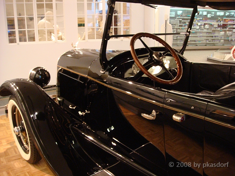 026 Walter P Chrysler Museum [2008 Dec 13].JPG - Scenes from the Wallter P Chrysler Museum in Auburn Hills, Michigan.
